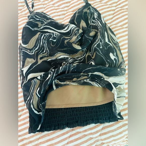 Dress Forum Crowl Neck Spaghetti Strap Top - Picture 4 of 6